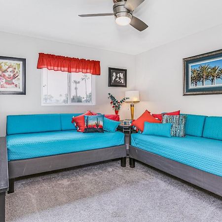 Sunny Times in Palm Springs Villa Bagian luar foto
