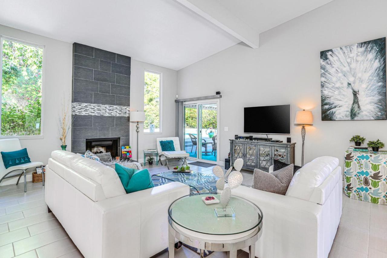 Sunny Times in Palm Springs Villa Bagian luar foto