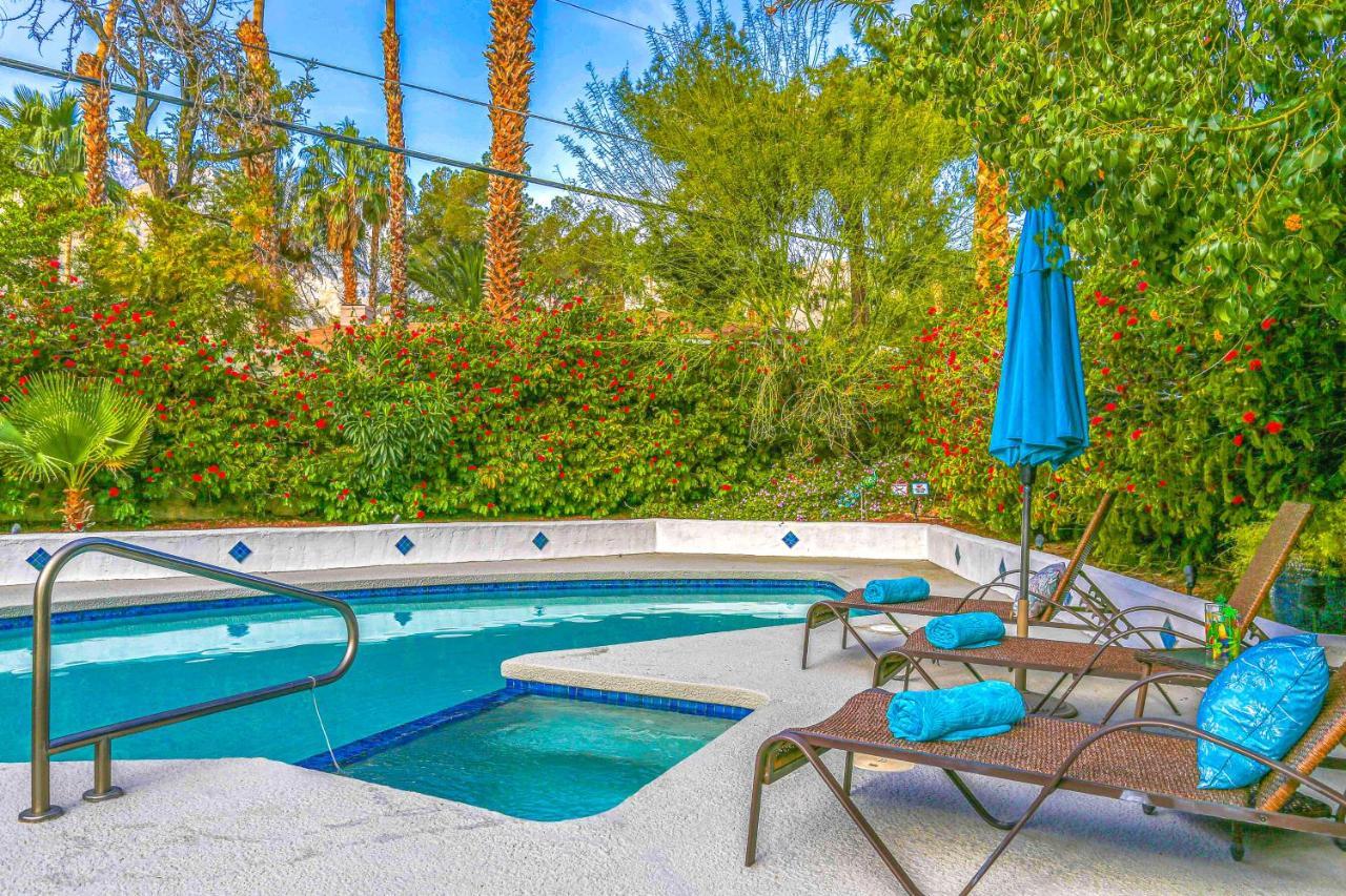 Sunny Times in Palm Springs Villa Bagian luar foto