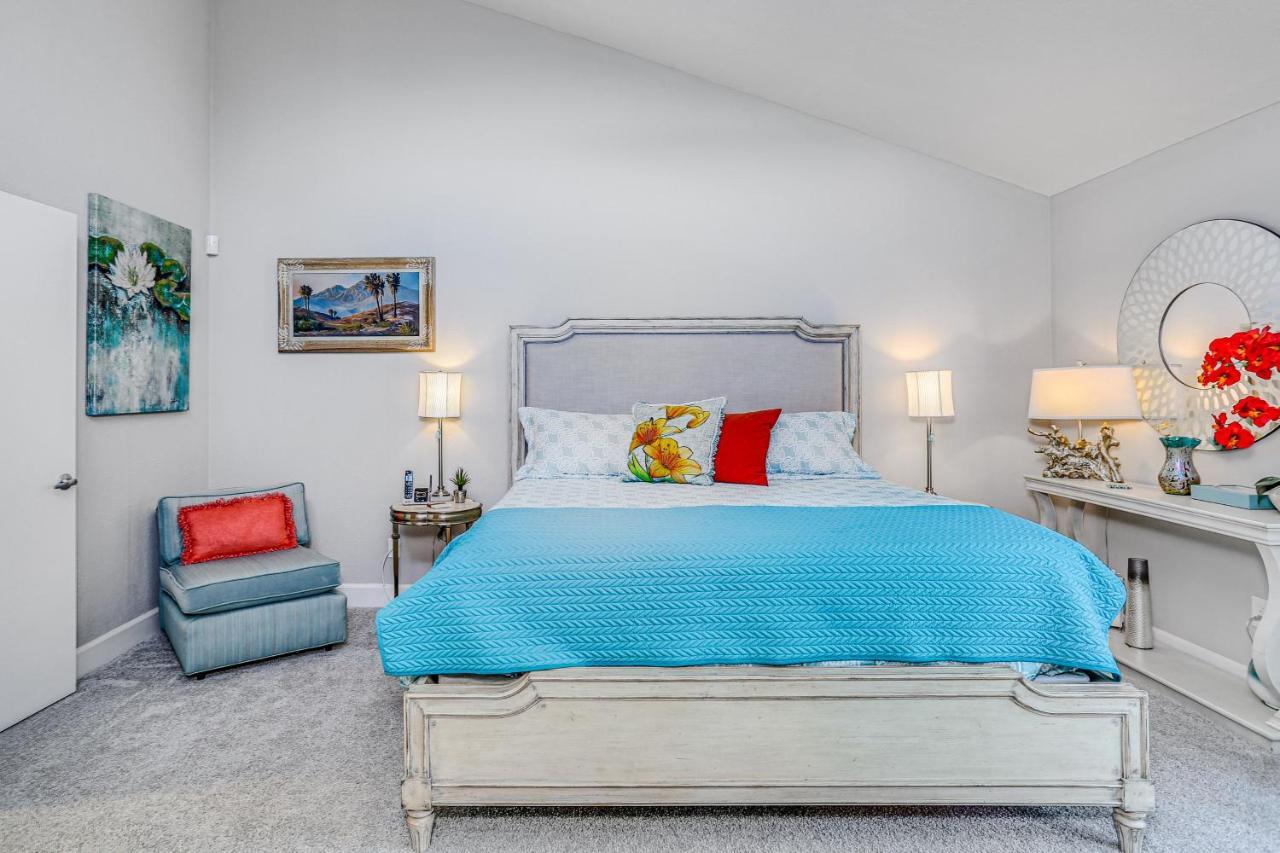 Sunny Times in Palm Springs Villa Bagian luar foto